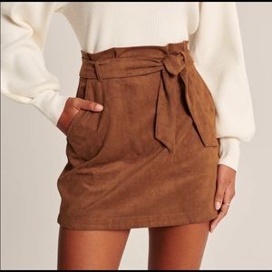 Abercrombie + Fitch vegan belted suede miniskirt M